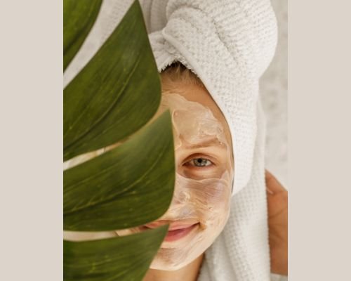 Deep cleansing facial treatment