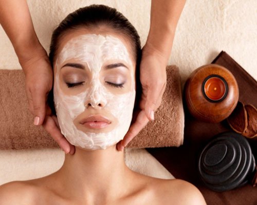 Refreshing facial treatment